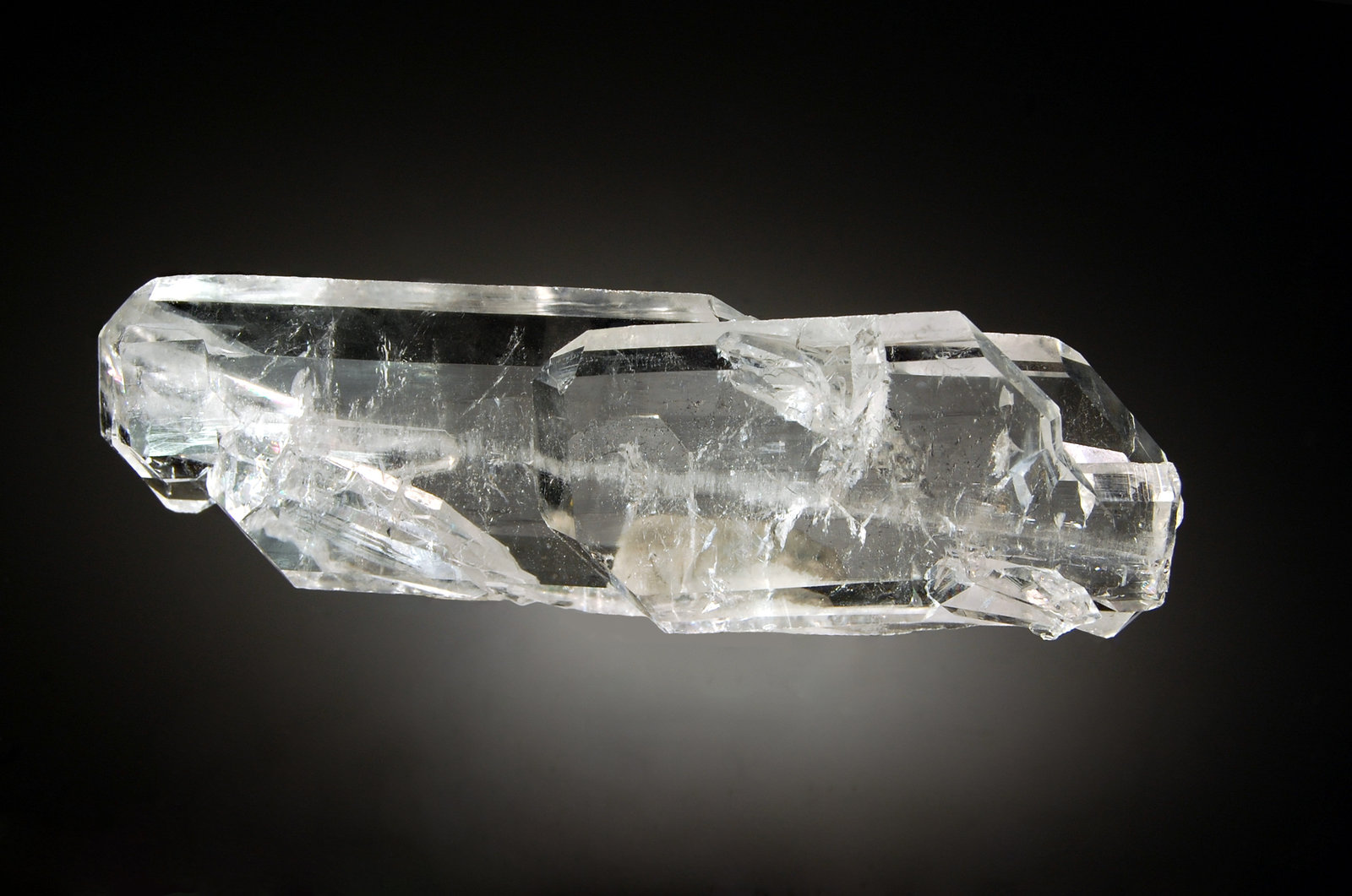 Quartz
2.0 x 6.1 cm
(Autor: Michael Shaw)