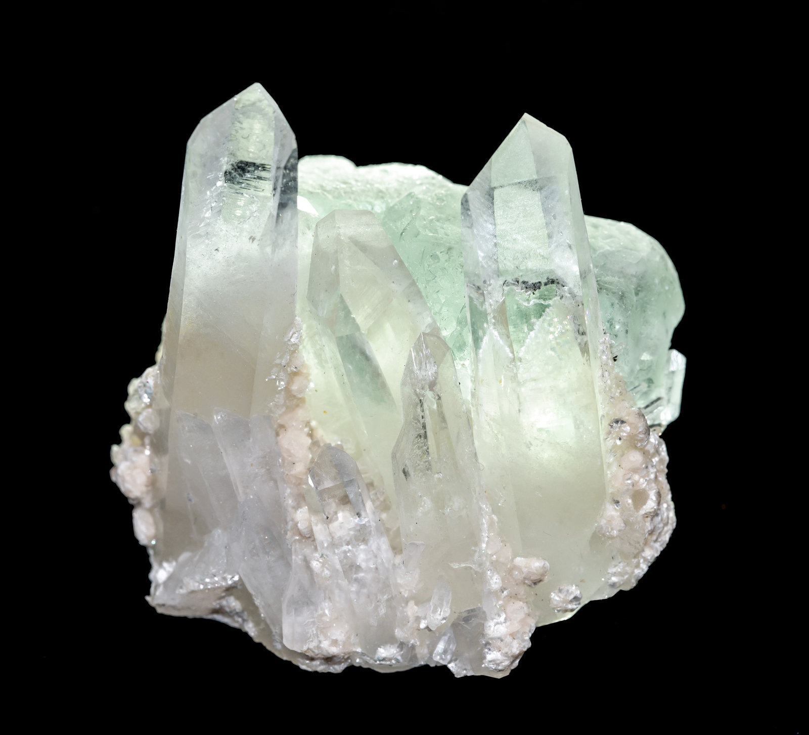 Fluorite, Quartz, Mica
4,4 x 4,3 x 3,3 cm
(Autor: Bergur_E_Sigurdarson)