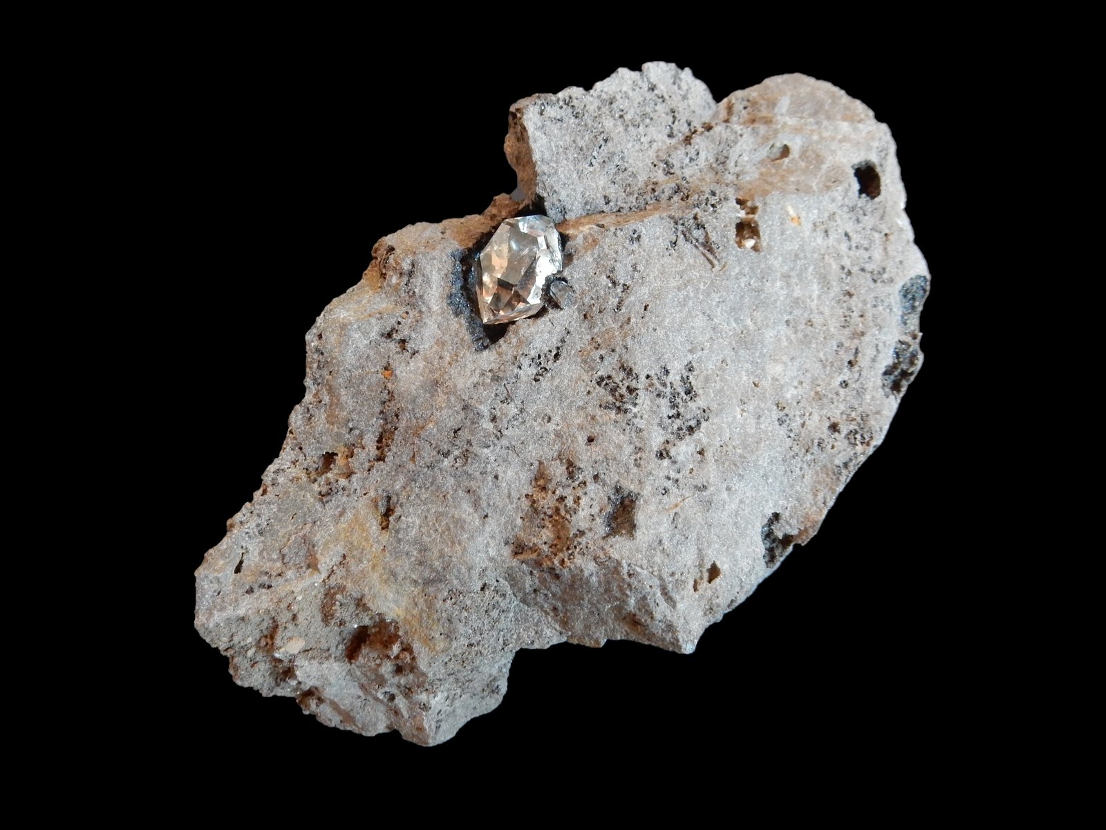 Quartz (variety Herkimer-style)
160x90x70 mm (30x15x15 mm)
(Autor: Dany Mabillard)