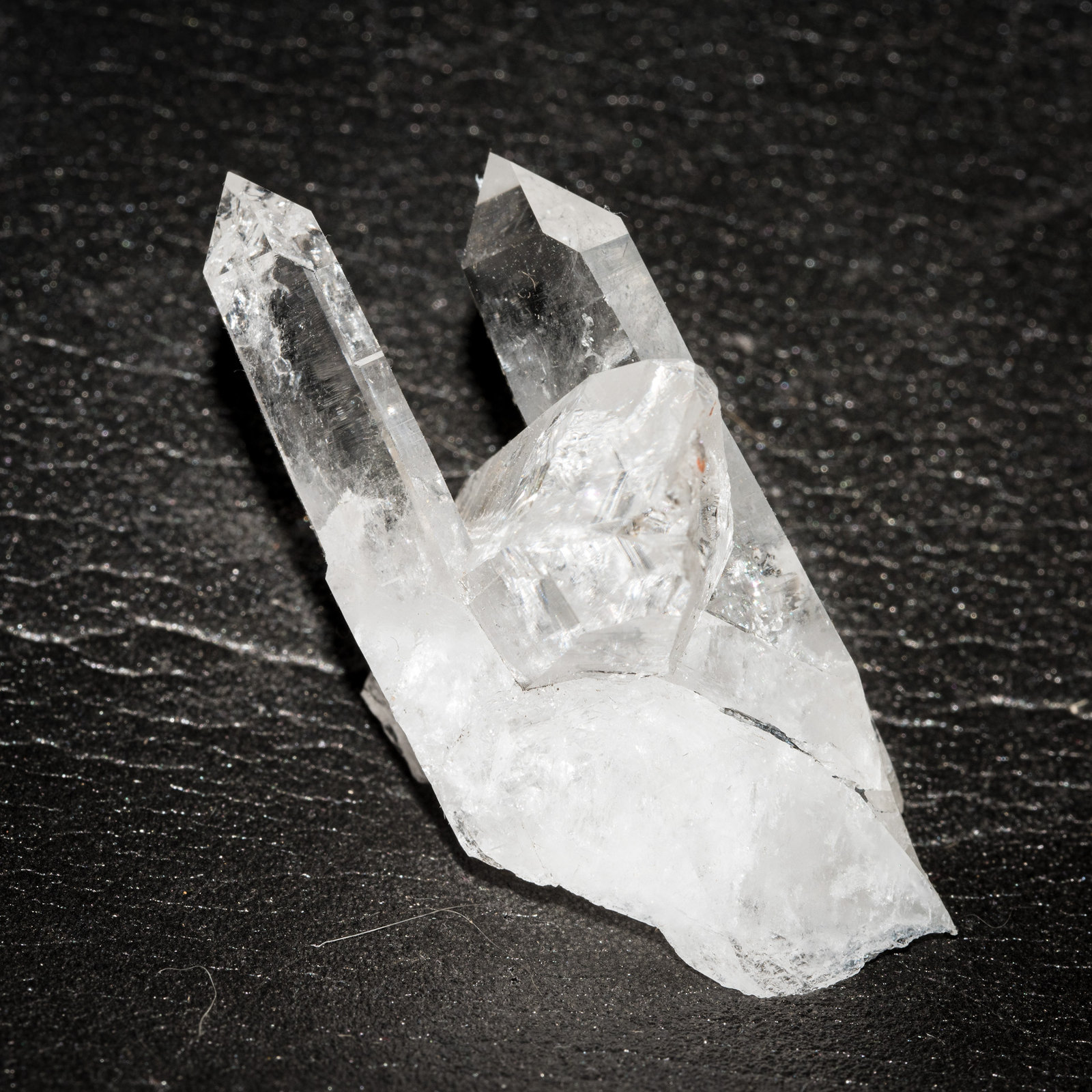 Quartz
59mm x 27mm x 41mm
(Autor: Bergur_E_Sigurdarson)
