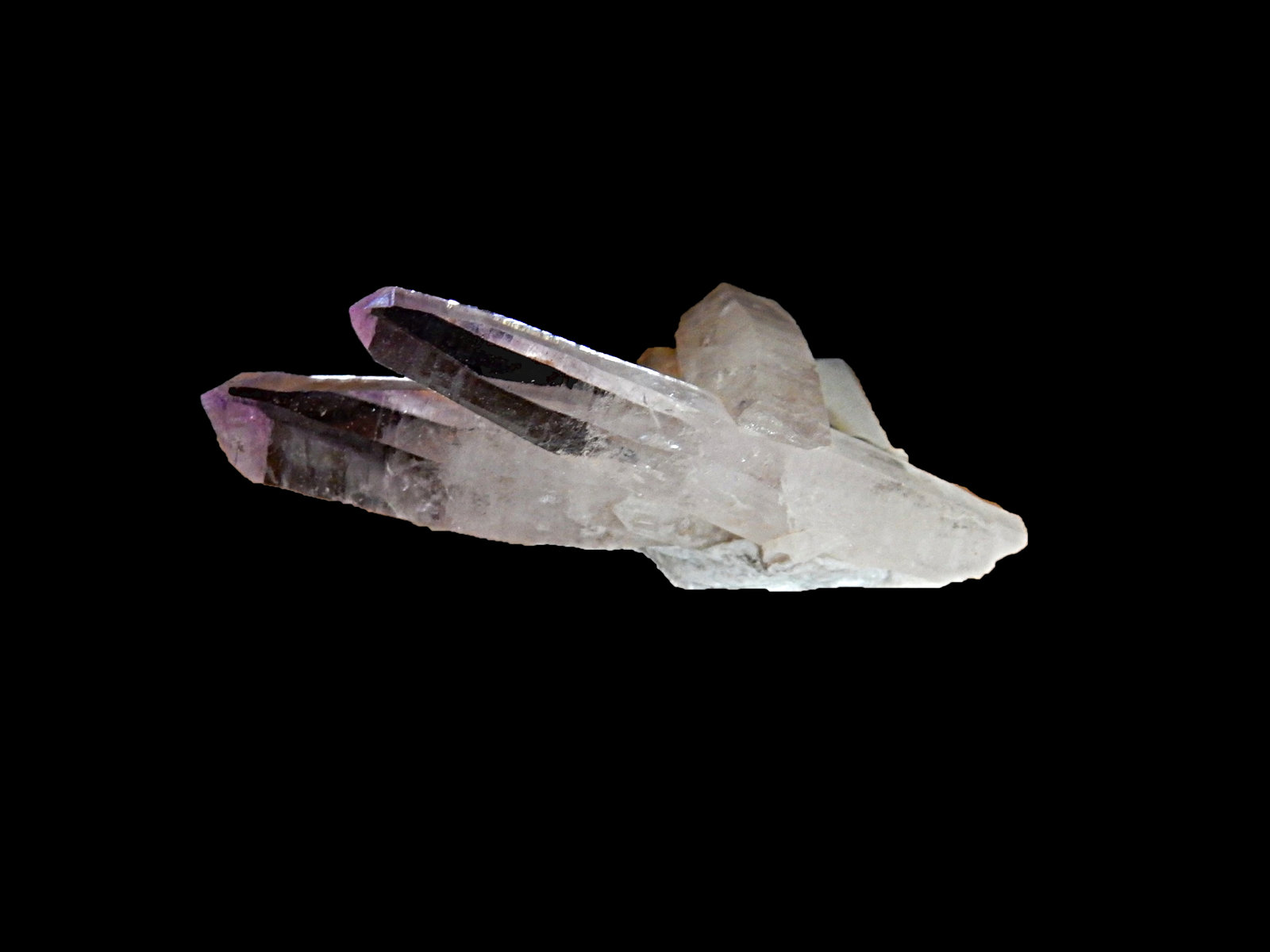 Quartz (varitey amethyst)
40 mm x 20 mm x 10 mm
(Autor: Dany Mabillard)