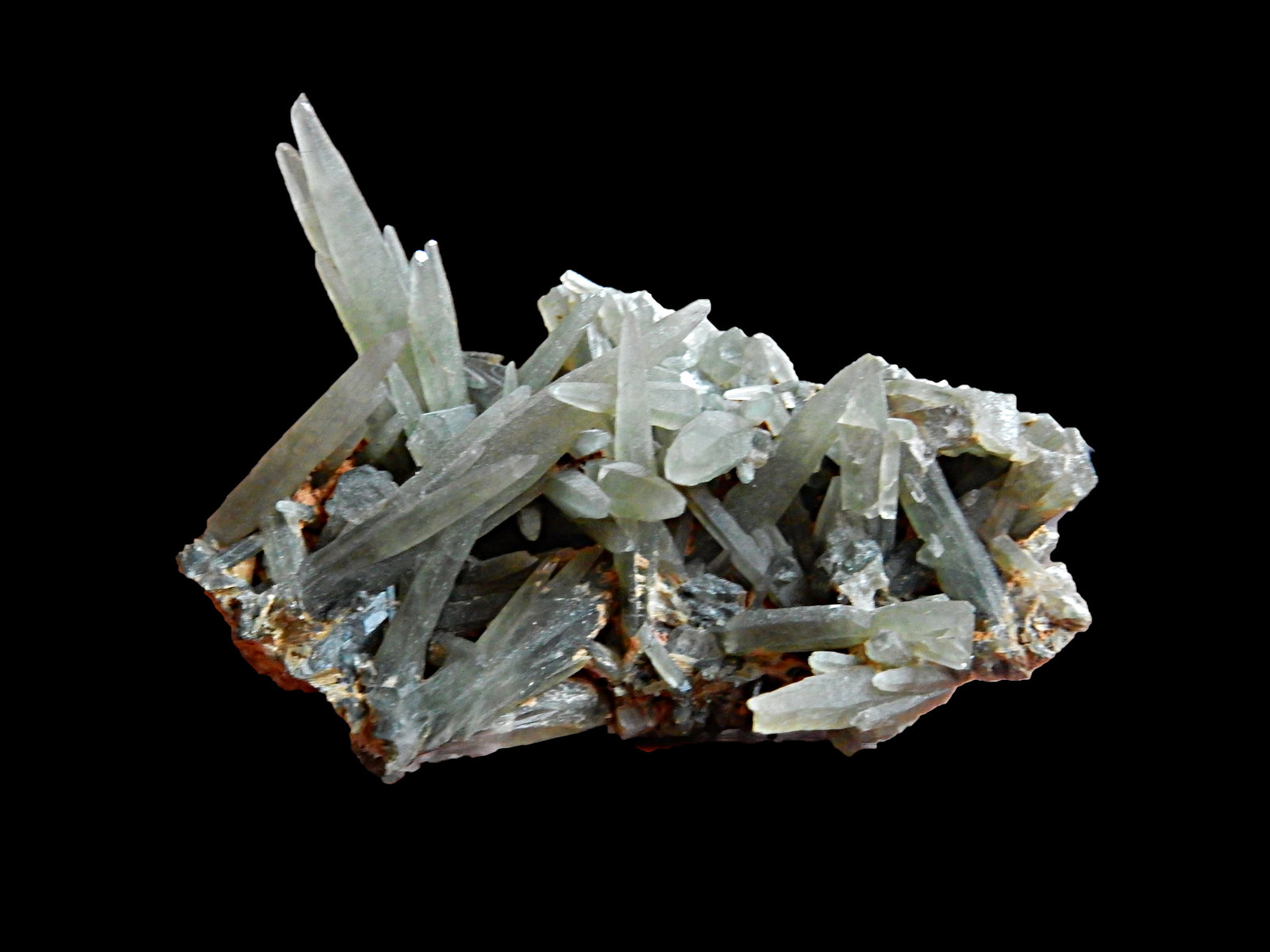 Quartz (variety prase)
80 mm x 40 mm x 40 mm
(Autor: Dany Mabillard)