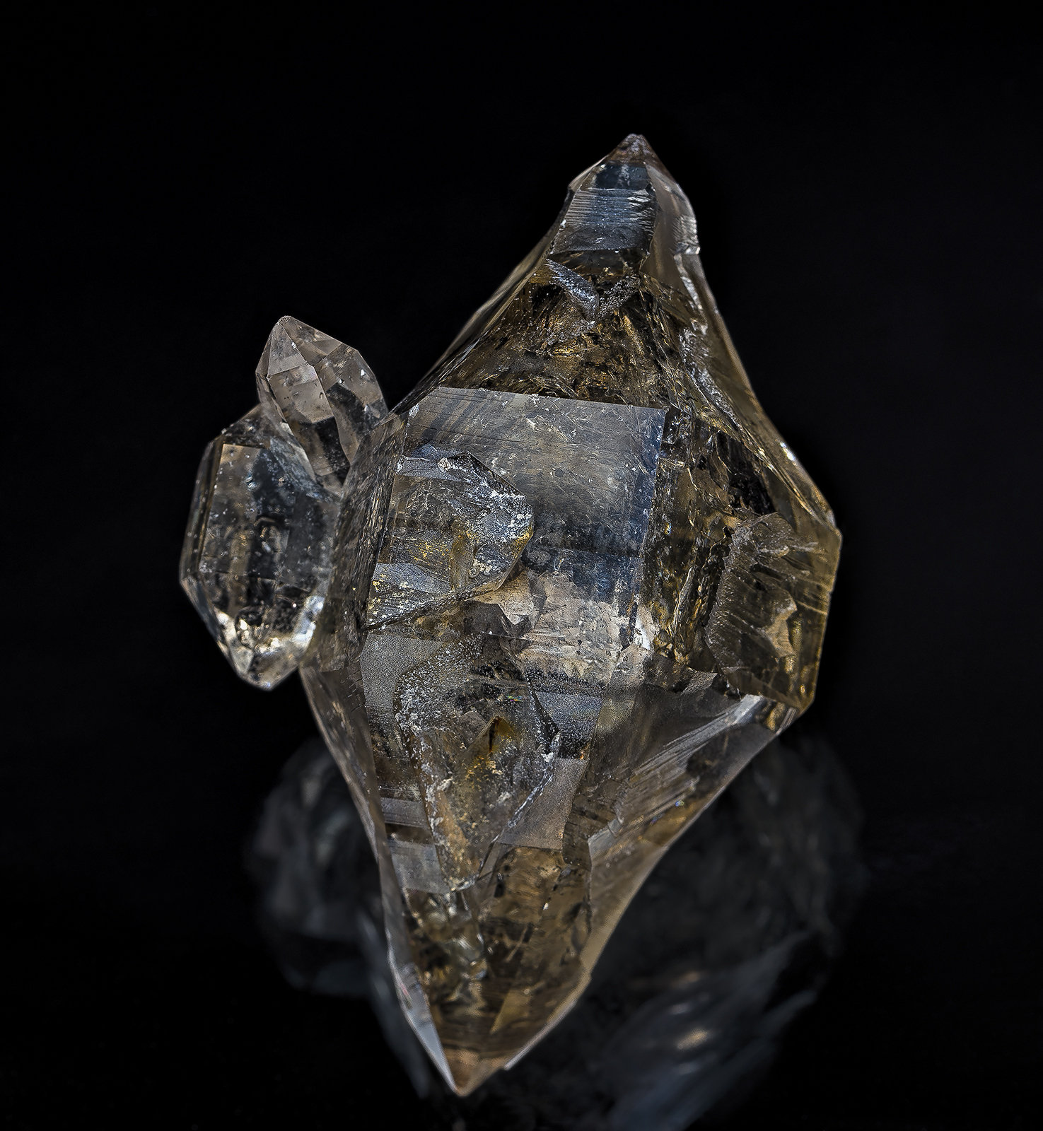 Quartz
5.8 x 3.7 cm
(Autor: am mizunaka)