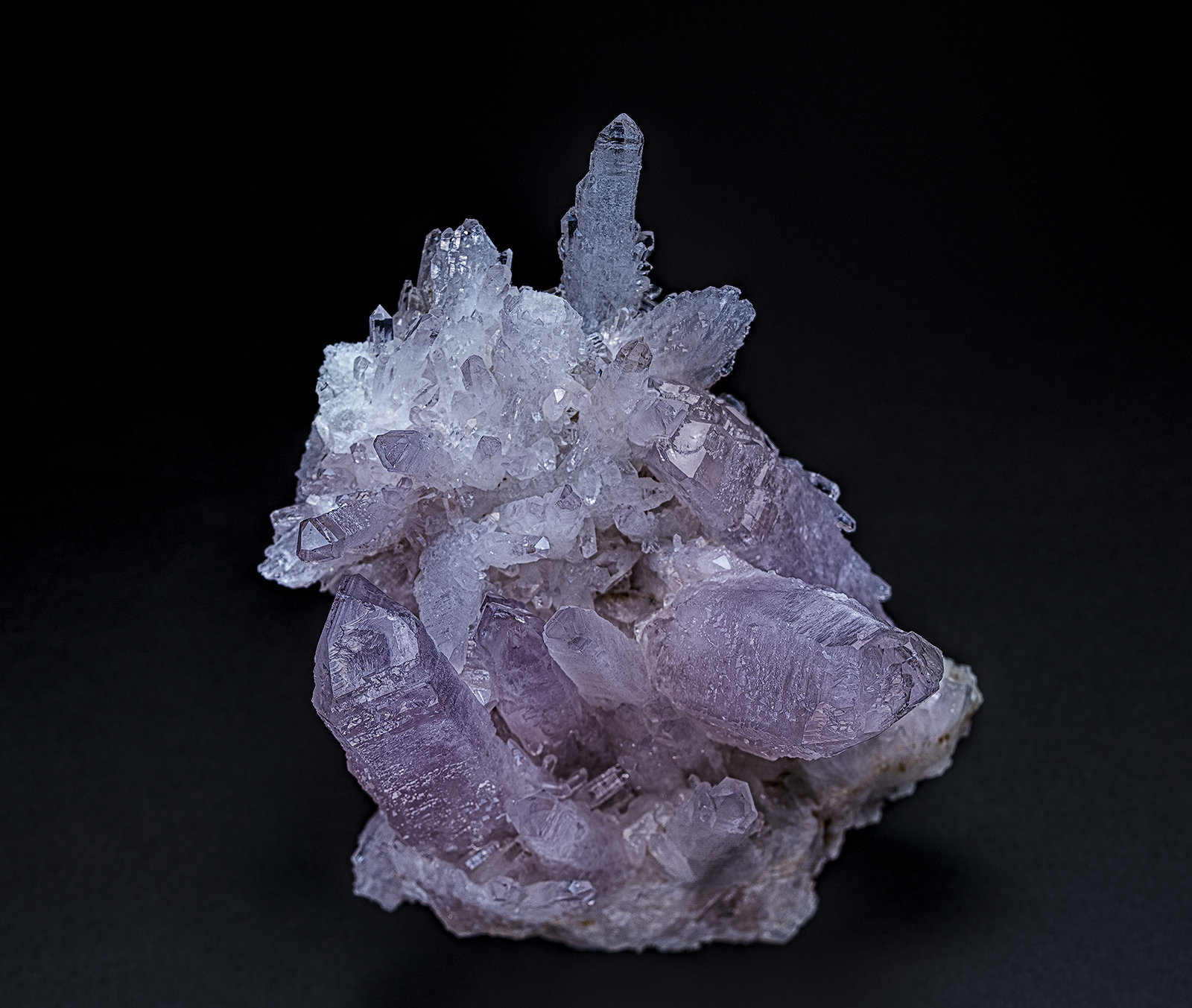Quartz (variety amethyst)
7.2 x 6.3 cm
(Autor: am mizunaka)