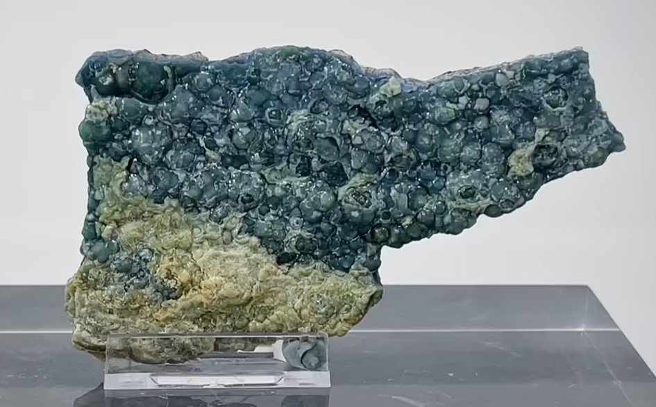 Plumbogummite. Kaolinite
10.4cm x 8cm x 1.6cm
(Autor: James Catmur)