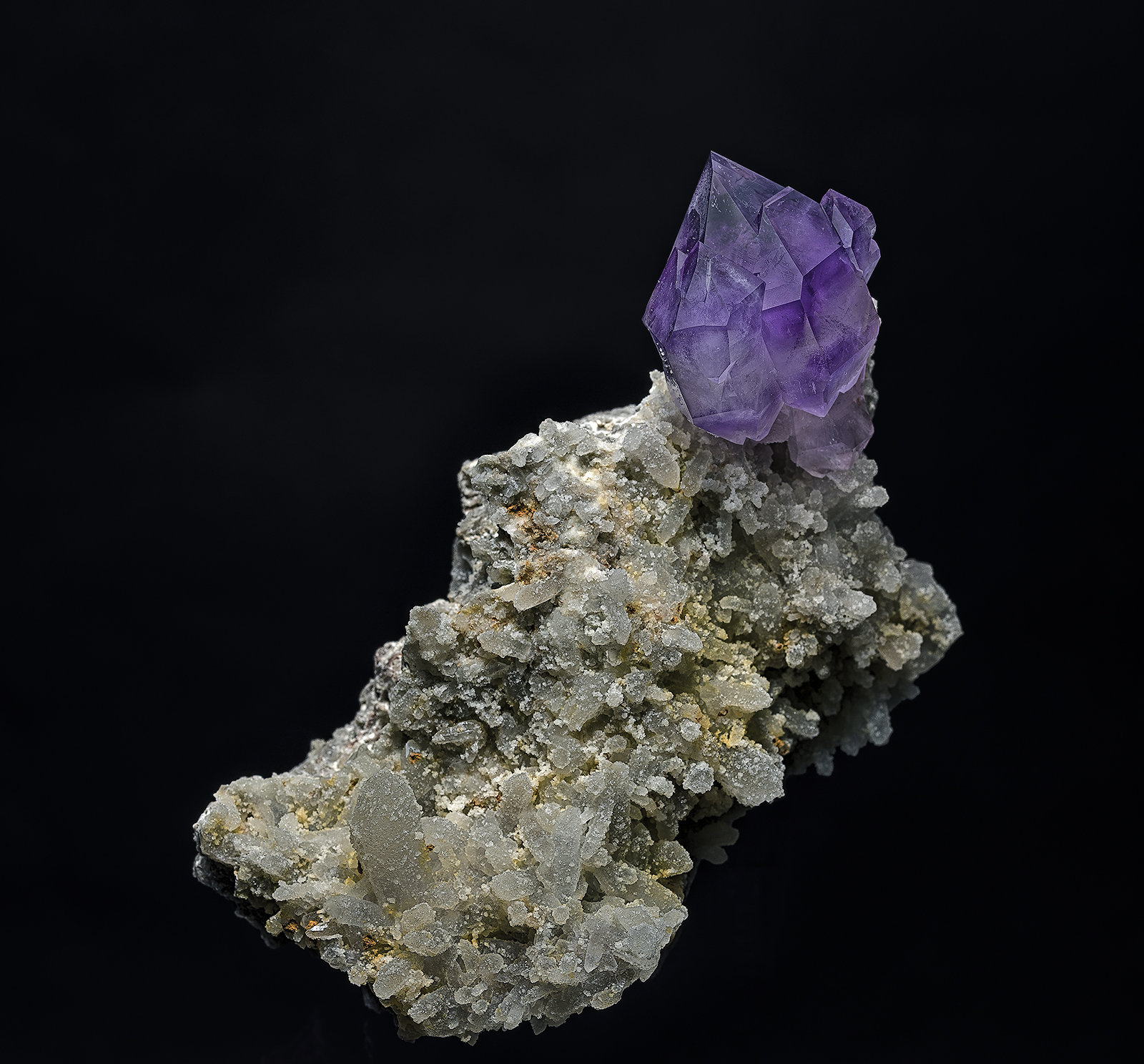 Quartz (variety amethyst), Quartz
8.8 x 5.4 cm
(Autor: am mizunaka)