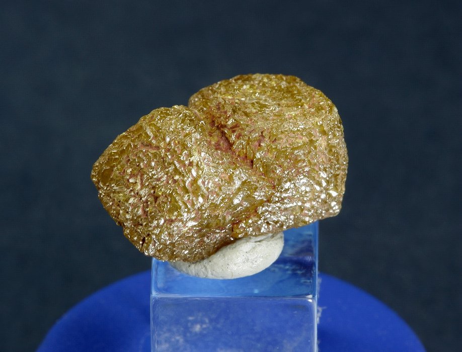 Diamond
15 x 11 x 10 mm
(Autor: GneissWare)