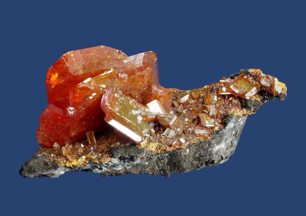 Wulfenite<br />{LOCALITAT}