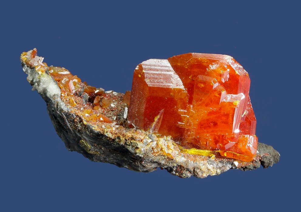 Wulfenite
49 x 24 x 20 mm
(Autor: GneissWare)
