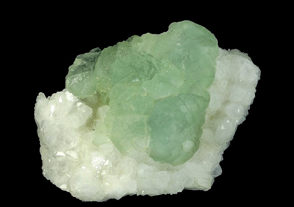 Fluorite on Quartz
106 x 79 x 48 mm
(Autor: GneissWare)