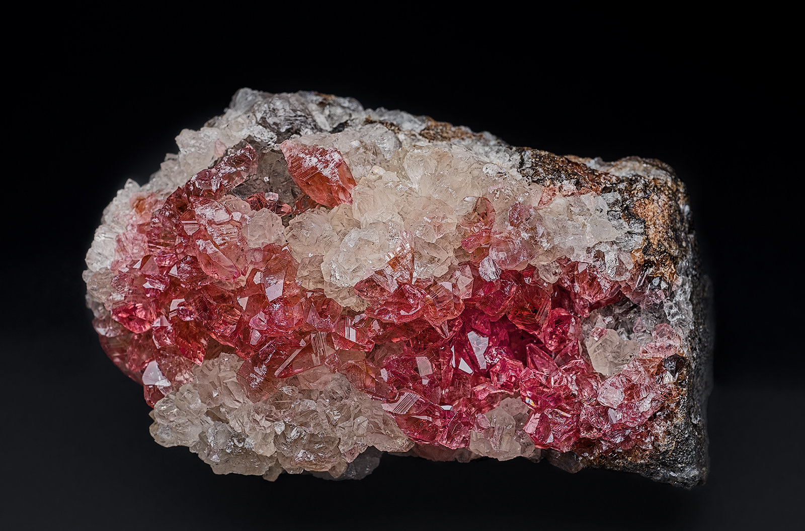 Rhodochrosite, Calcite
7.3 x 4.4 cm
(Autor: am mizunaka)