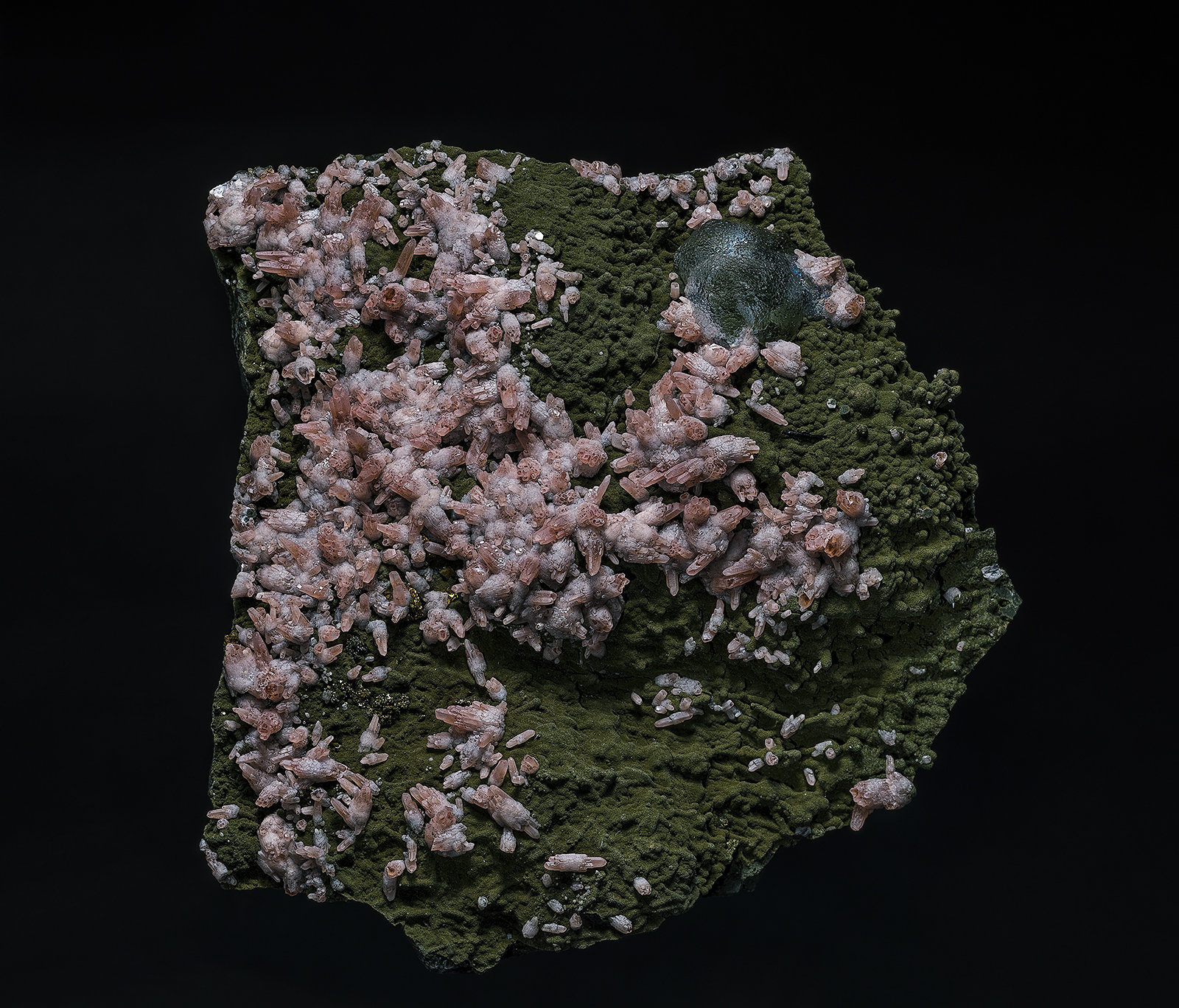 Rhodochrosite, Fluorite
7.5 x 6.9 cm
(Autor: am mizunaka)