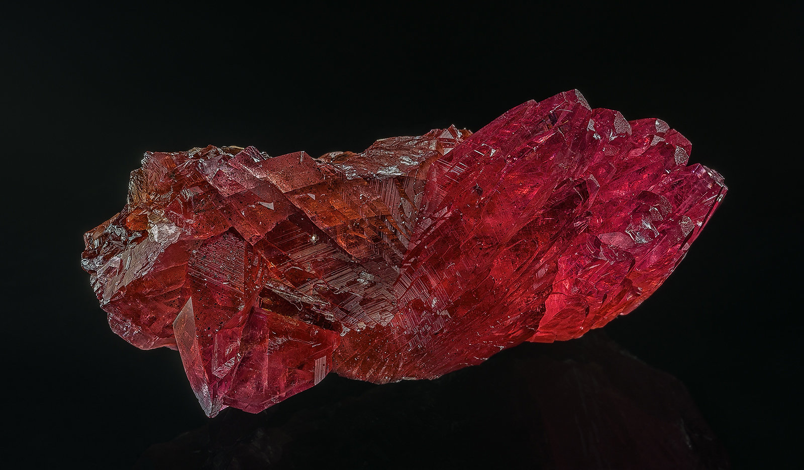 Rhodochrosite
4.8 x 2.4 cm
(Autor: am mizunaka)
