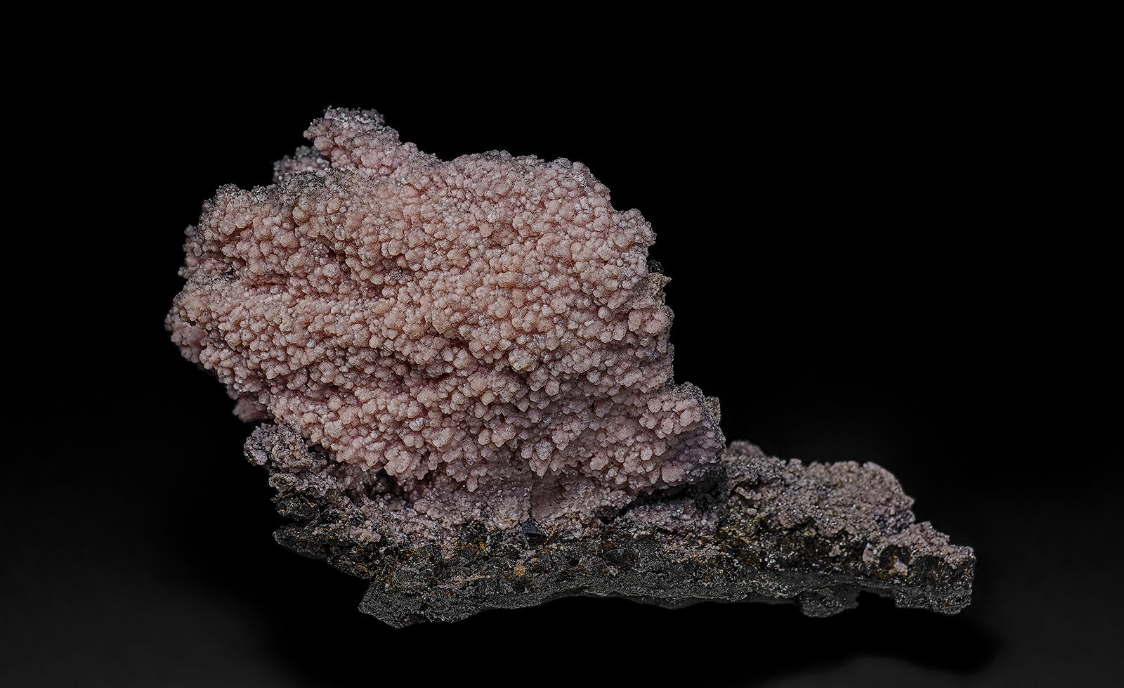 Rhodochrosite, Ilvaite
10.7 x 5.8 cm
(Autor: am mizunaka)