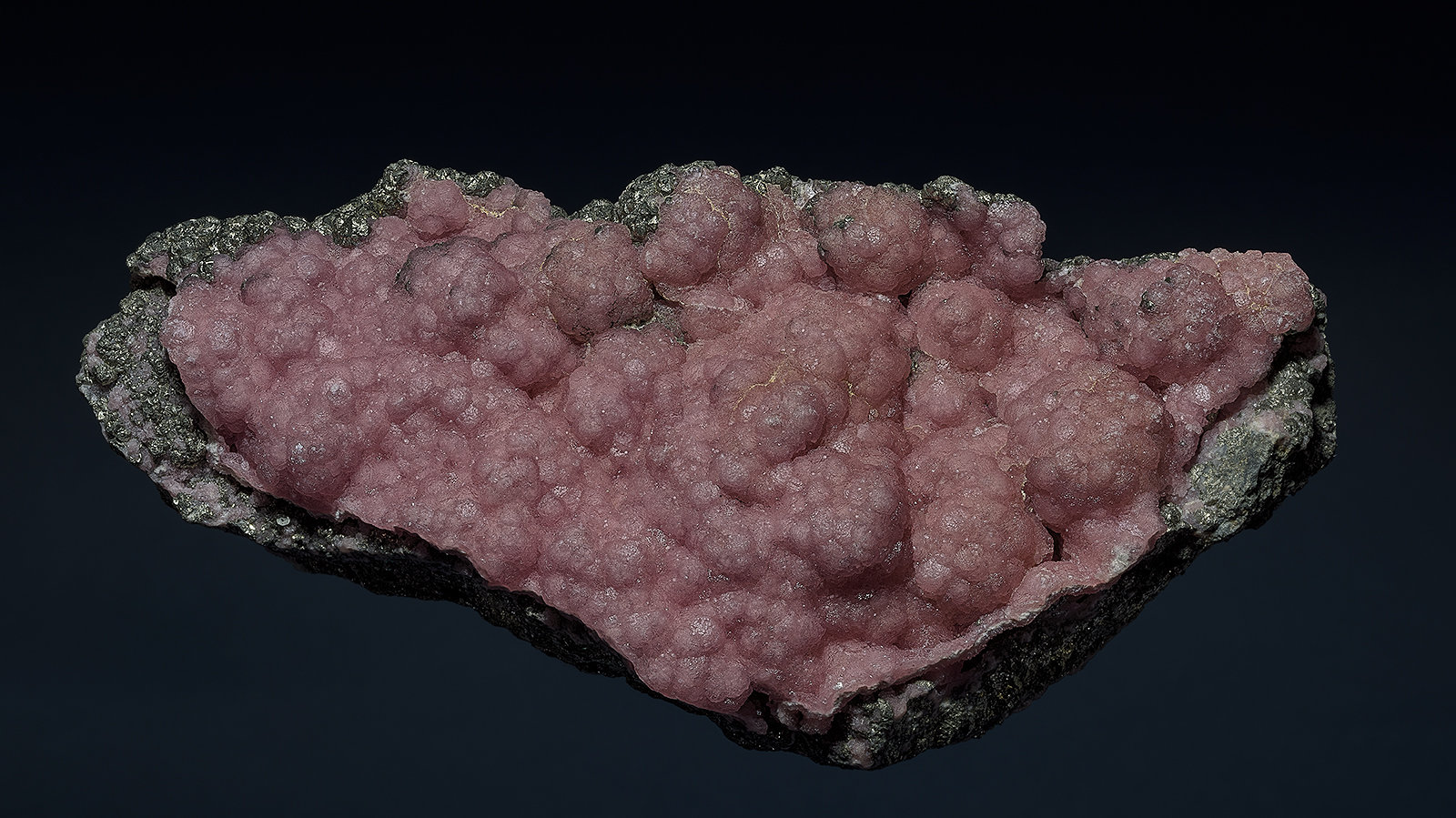 Rhodochrosite, Pyrite
16.0 x 7.8 cm
(Autor: am mizunaka)