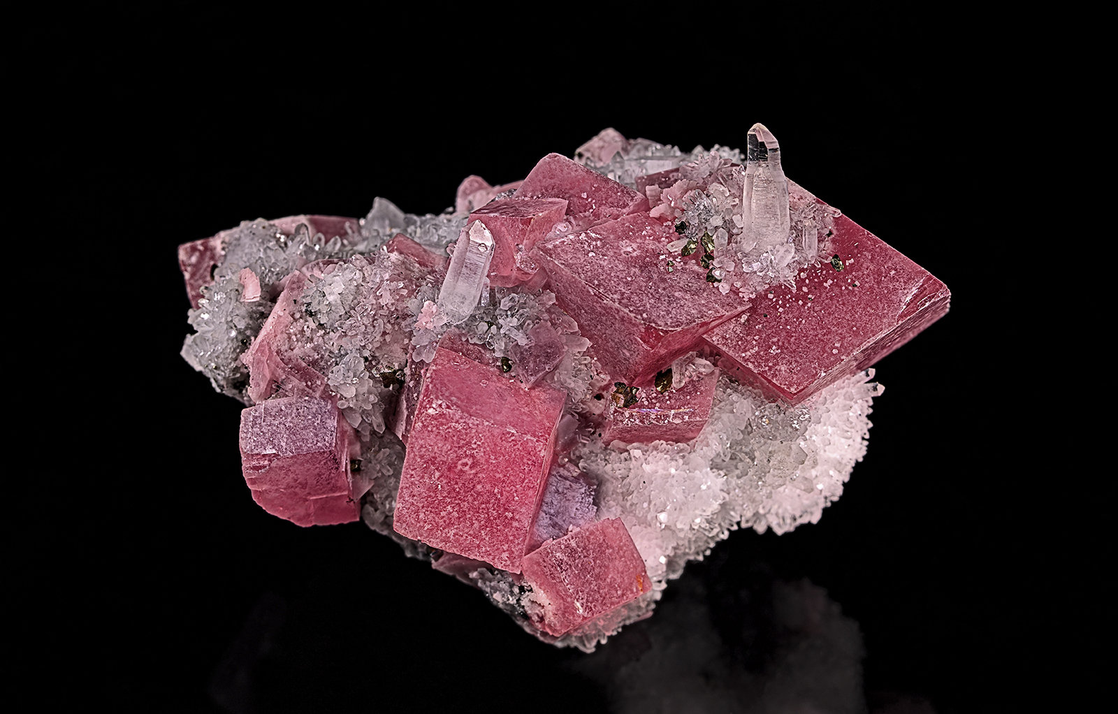 Rhodochrosite, Quartz
4.2 x 3.2 cm
(Autor: am mizunaka)