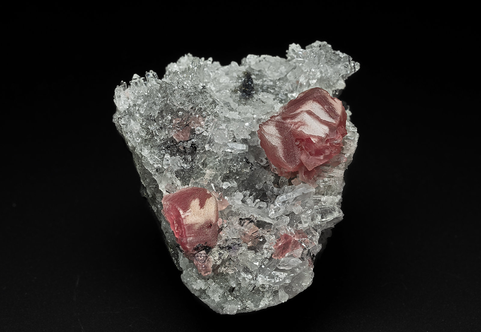 Rhodochrosite, Quartz
5.5 x 5.0 cm
(Autor: am mizunaka)