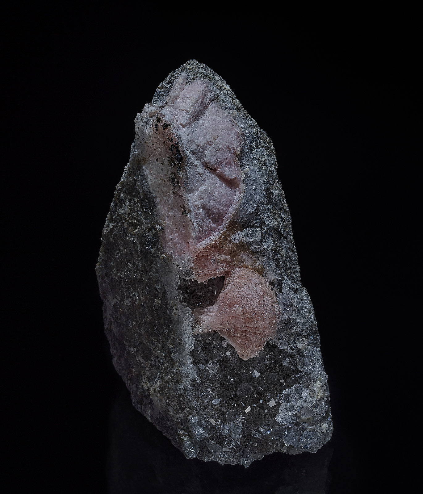 Rhodochrosite, Quartz
6.3 x 2.5 cm
(Autor: am mizunaka)