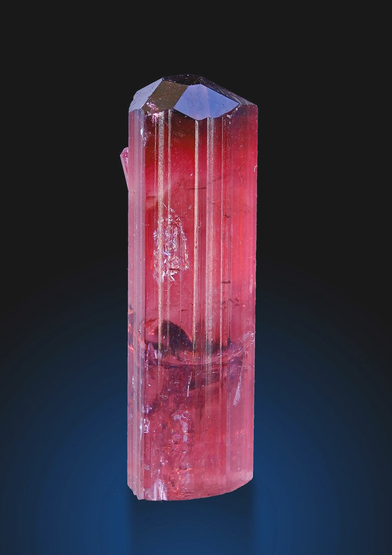 Elbaite (variety rubellite)
Specimen height 3,5 cm
(Autor: Tobi)