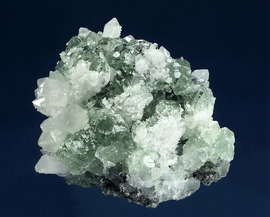 Fluorite with Quartz
97 x 87 x 67 mm
(Autor: GneissWare)