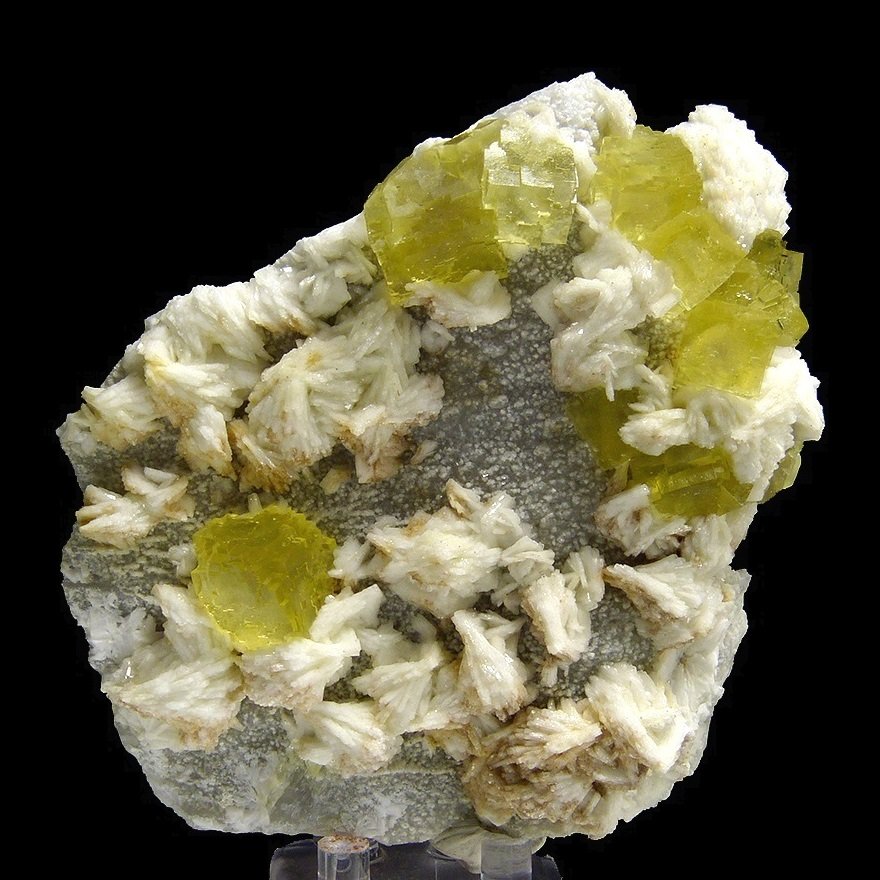Fluorite, Baryte
Specmien size 11,5 x 9,5 cm
(Autor: Tobi)