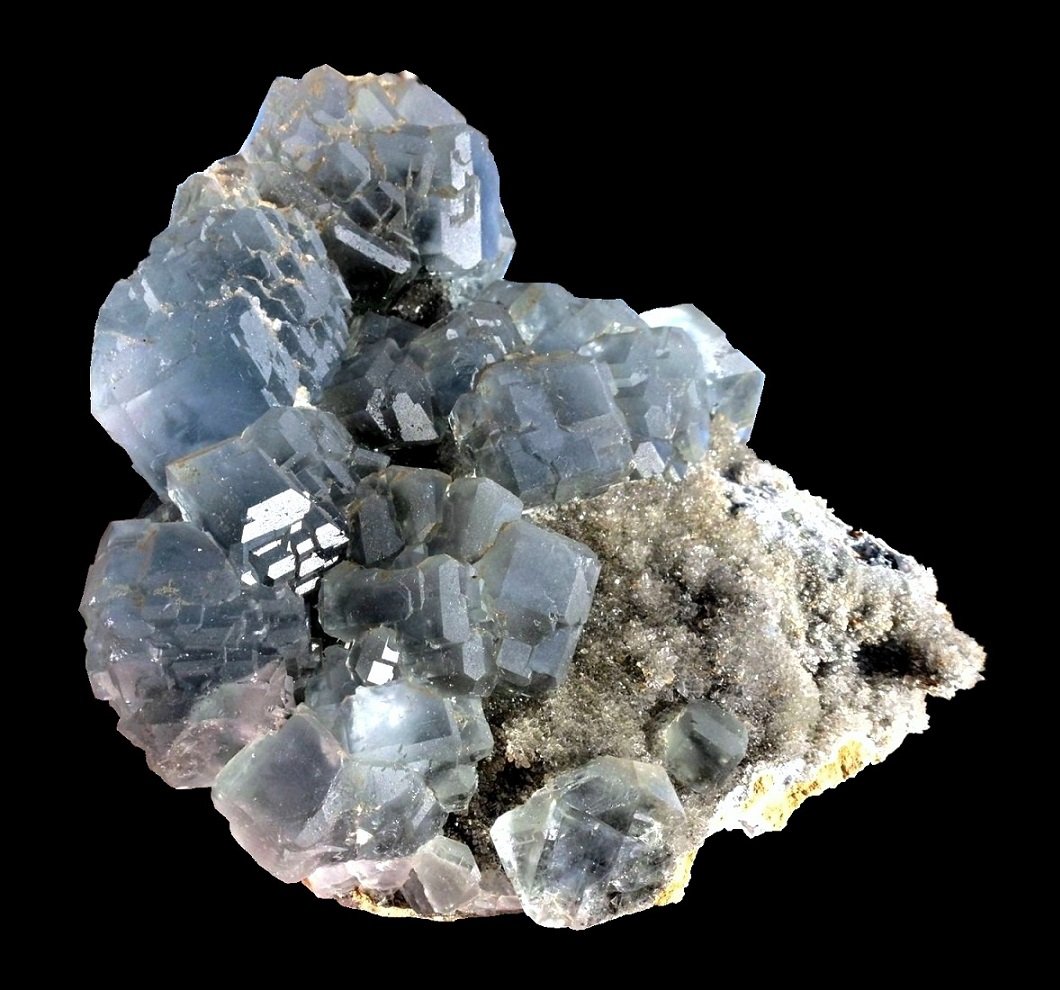 Fluorite
Specimen size 14 cm, largest crystal 3,5 cm
(Autor: Tobi)