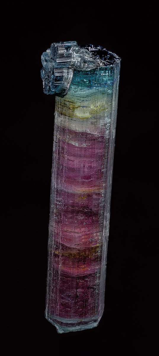 Elbaite
5.0 x 1.4 cm
(Autor: am mizunaka)