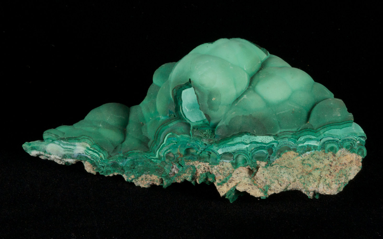 Malachite and Chrysocolla
10.5 x 5.4 x 5.1 cm
(Autor: steven calamuci)
