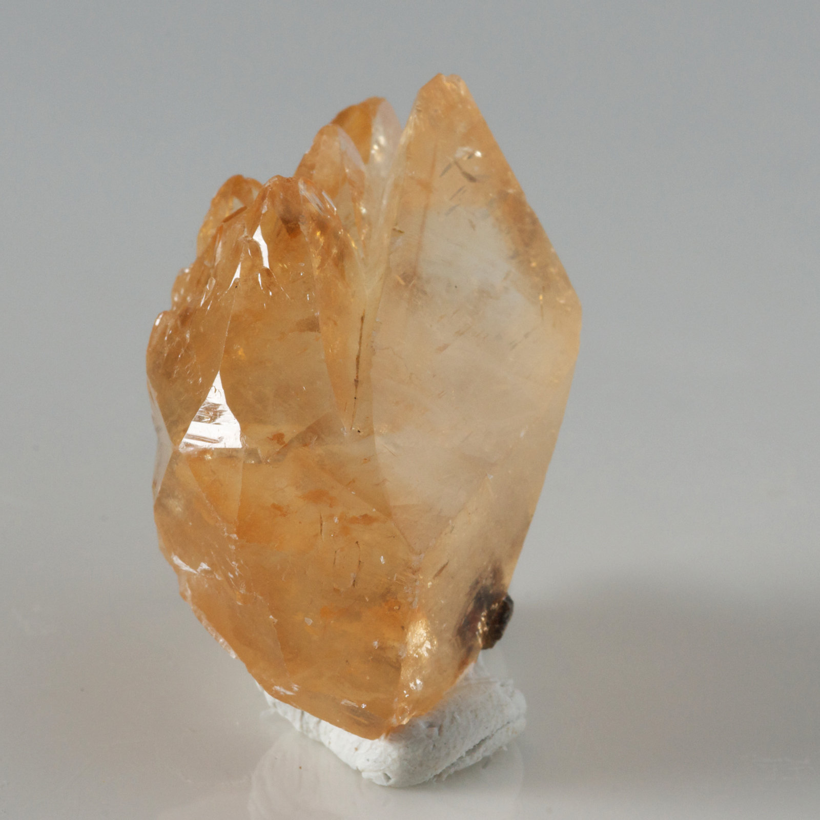 Calcite
5.6x3.3x2.5 cm
(Autor: steven calamuci)