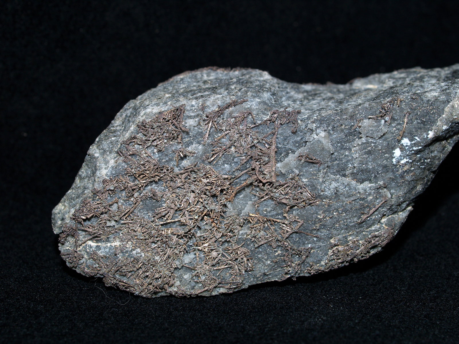 Silver
6x2.5x2.5 cm
(Autor: Joseph DOliveira)