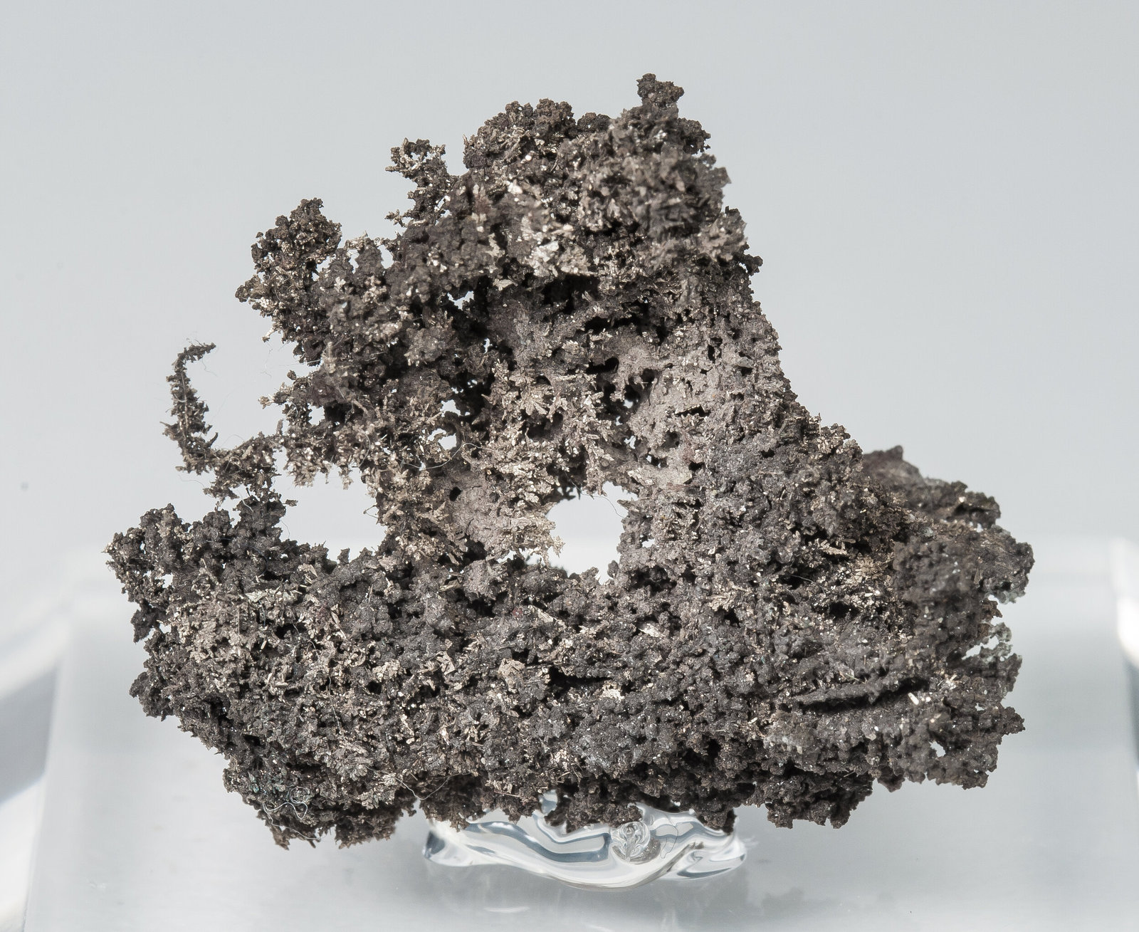 Silver (variety kongsbergite)
25 mm x 22 mm x 11 mm
(Autor: Firmo Espinar)