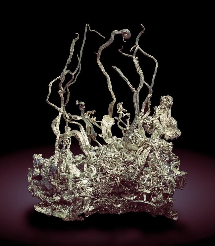 Silver
Specimen size: 7.3 × 5.2 × 2.7 cm / main crystal size: 3.6 × 0.2 cm
(Autor: Jordi Fabre)