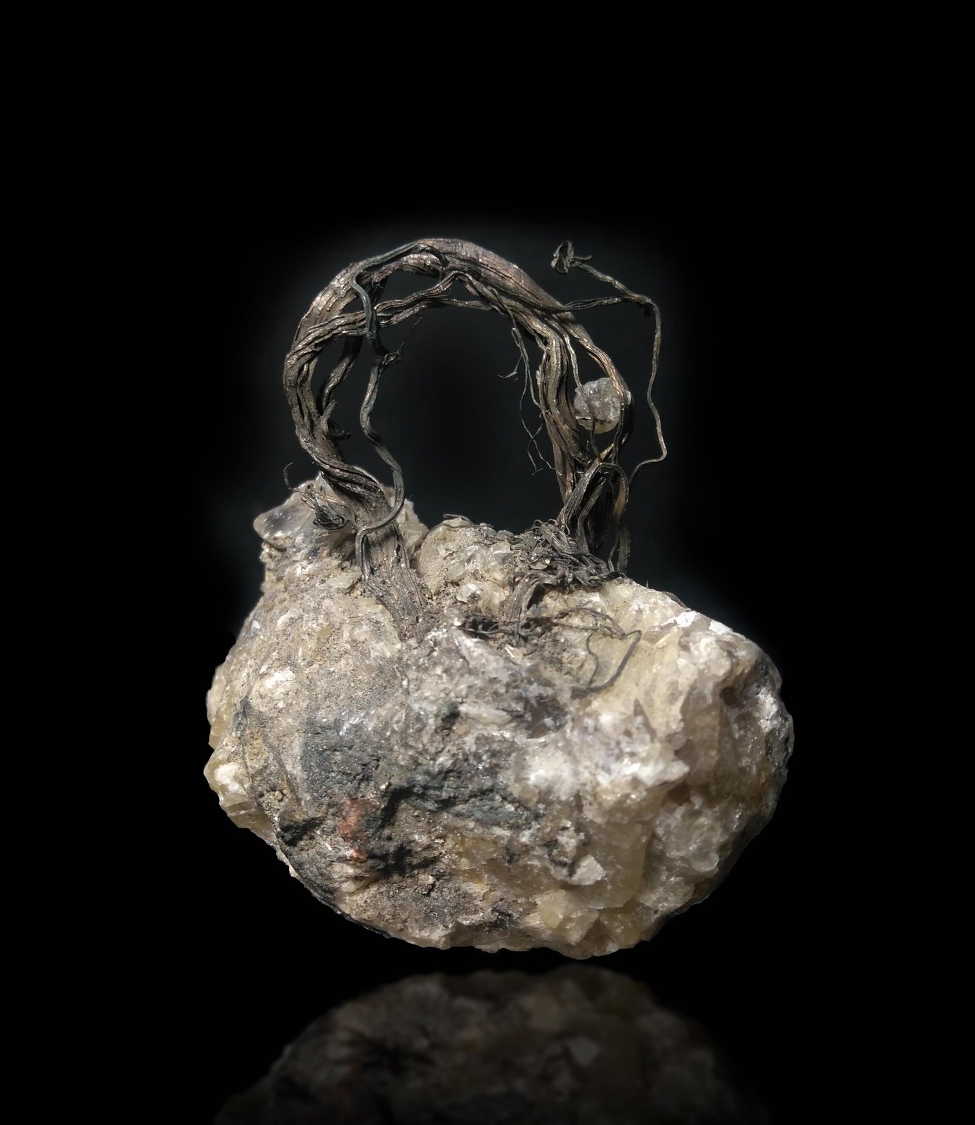 Silver
46 x 42 x 25 mm
(Autor: SunYi)