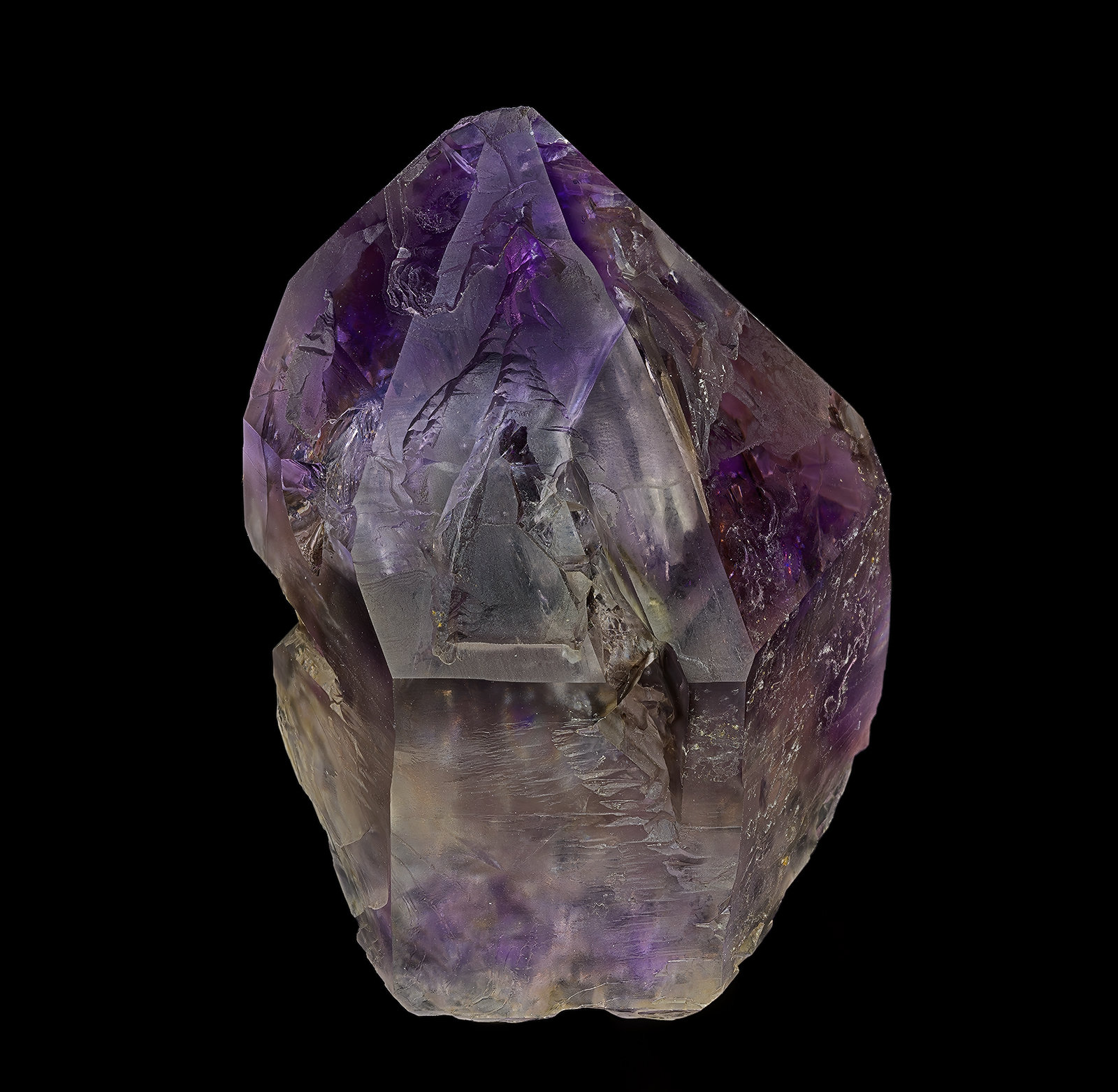 Quartz (variety smoky quartz), Quartz (variety amethyst)
5.8 x 3.5 cm
(Autor: am mizunaka)
