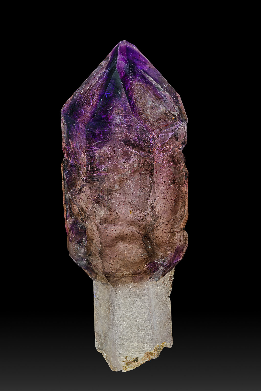 Quartz (variety smoky quartz), Quartz (variety amethyst)
11.0 x 3.7 cm
(Autor: am mizunaka)