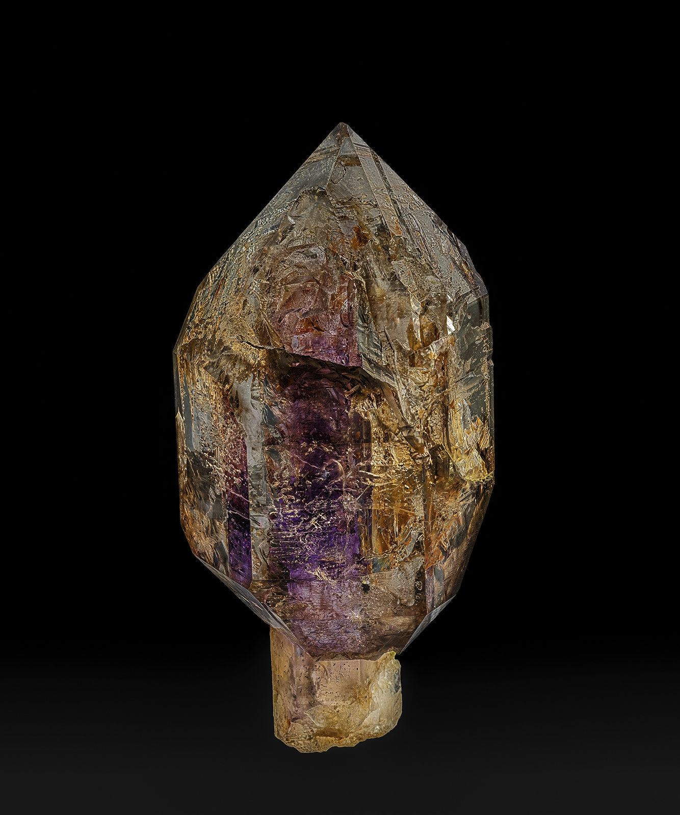 Quartz (variety amethyst), Quartz (variety smoky quartz)
7.5 x 3.7 cm
(Autor: am mizunaka)