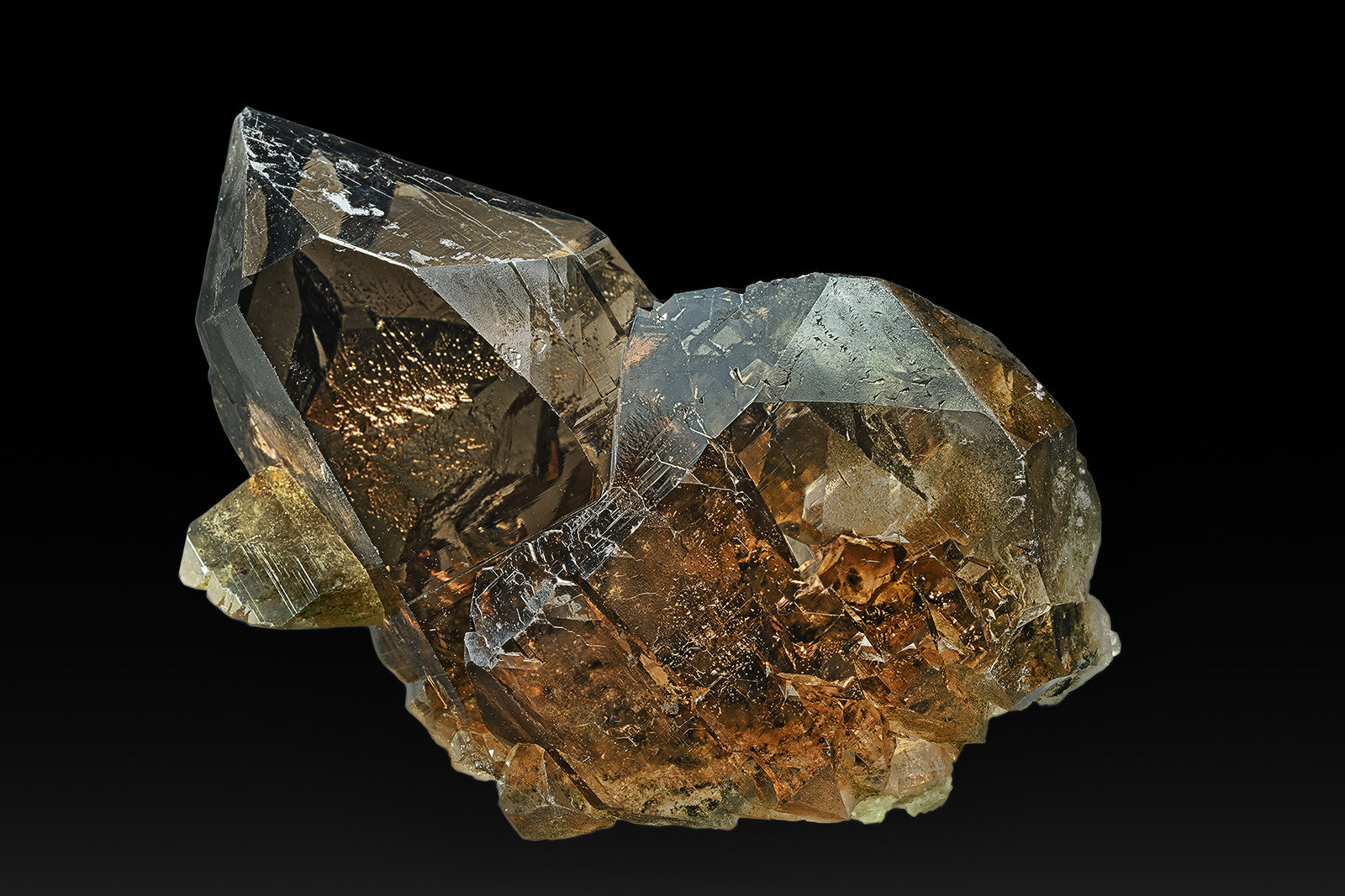 Quartz (variety smoky quartz)
8.1 x 6.4 cm
(Autor: am mizunaka)
