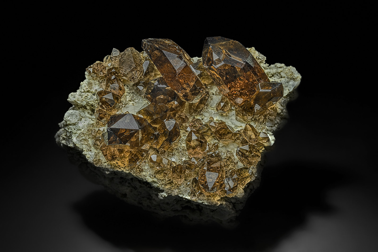 Quartz (variety smoky quartz)
9.9 x 7.4 cm
(Autor: am mizunaka)