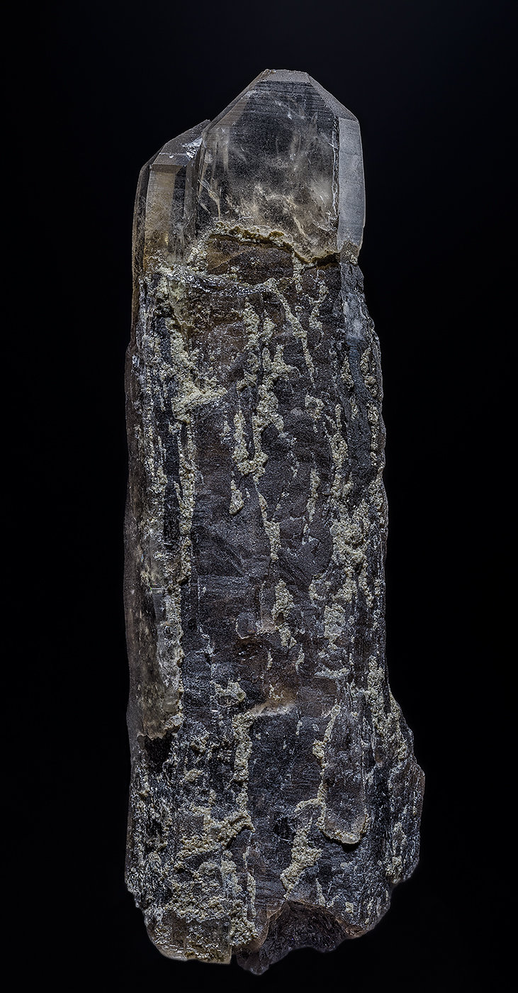 Quartz (variety smoky quartz)
15.2 x 4.5 x 1.8 cm
(Autor: am mizunaka)