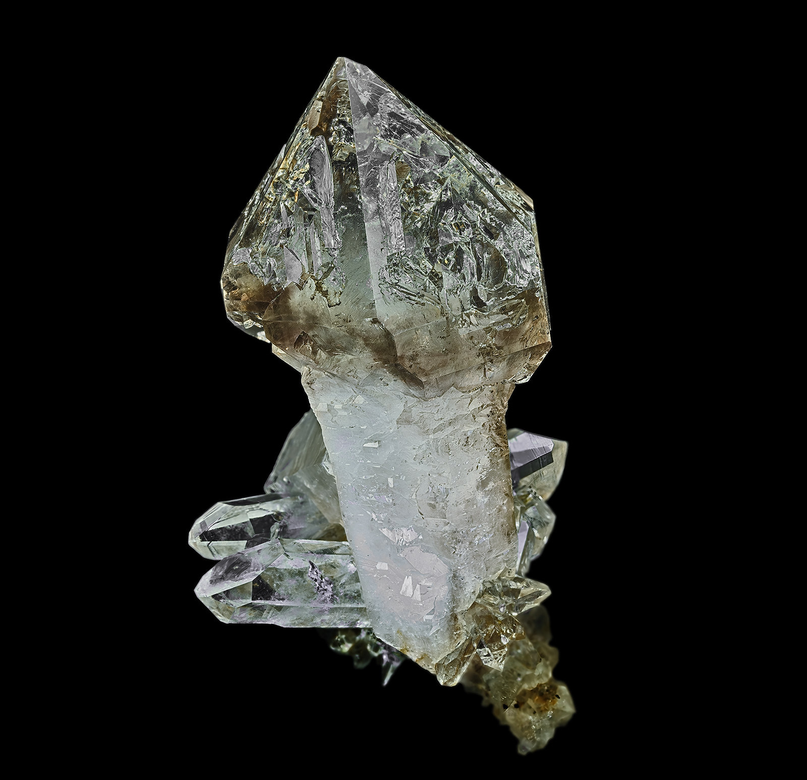 Quartz (variety smoky quartz)
7.3 x 4.0 cm
(Autor: am mizunaka)