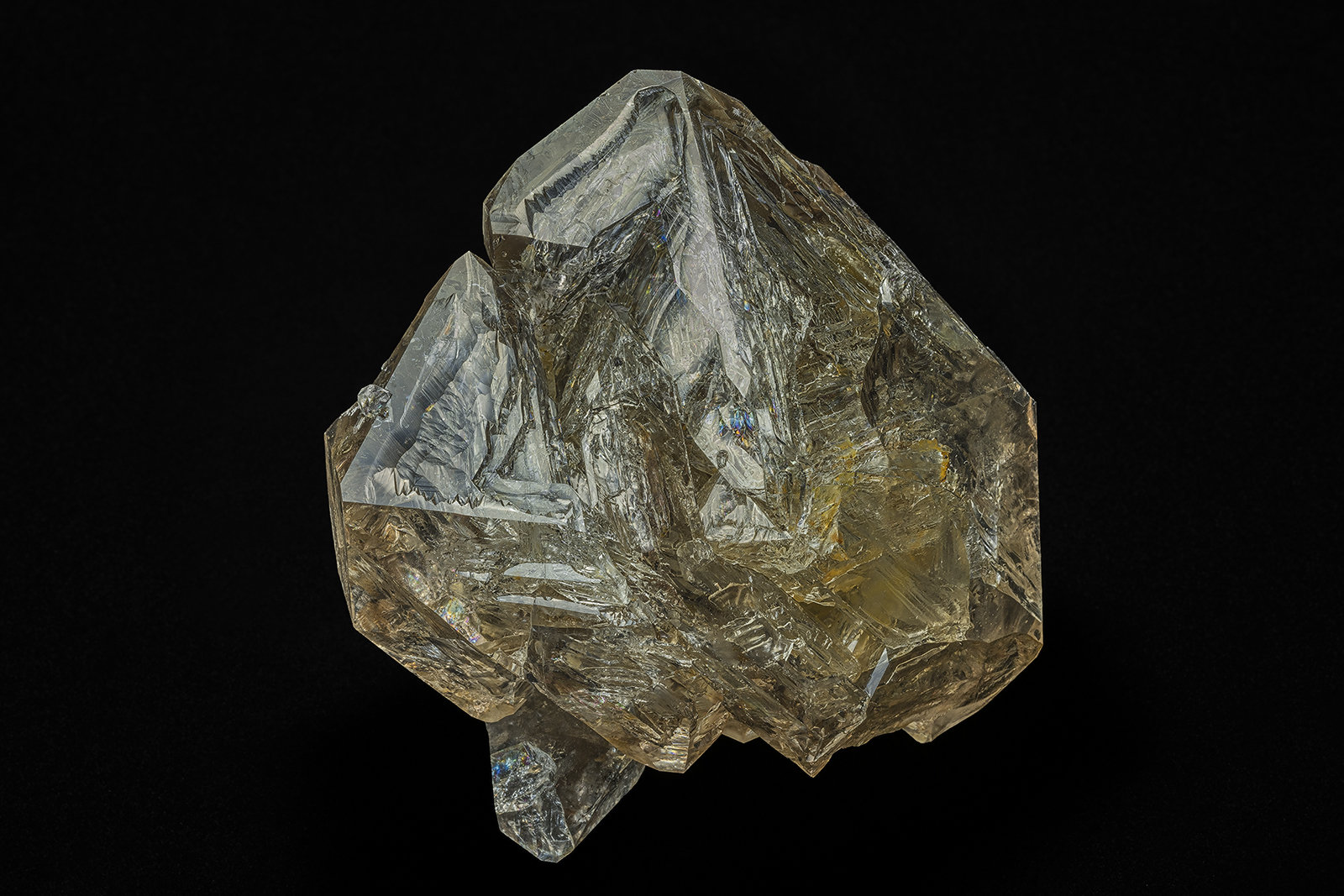 Quartz (variety smoky quartz)
8.6 x 8.3 cm
(Autor: am mizunaka)