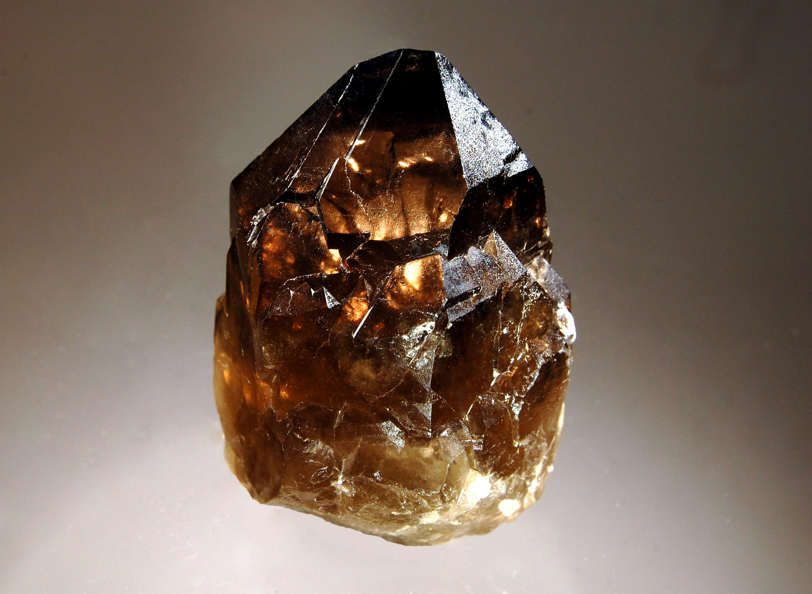 Quartz
4.1 x 6.2 cm
(Autor: Michael Shaw)
