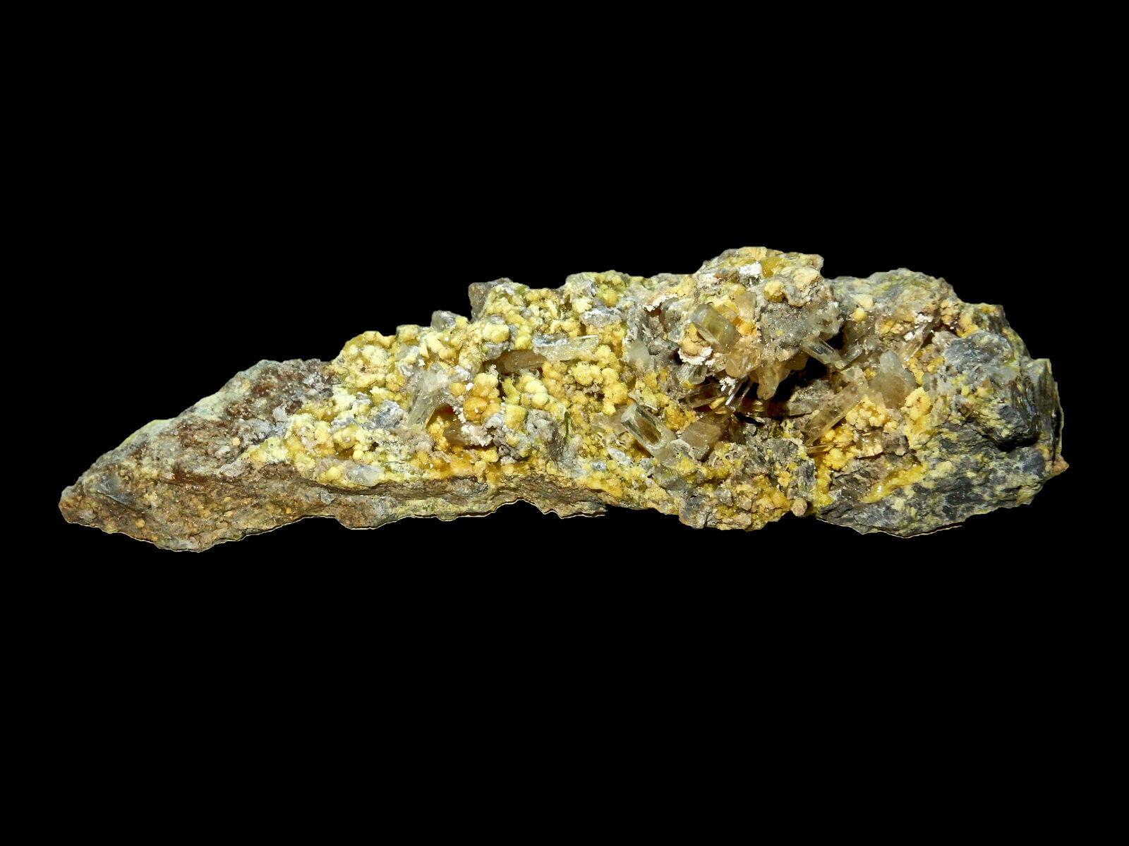Sulphur, Calcite and Celestine
Machów Mine, Tarnobrzeg Municipality, Tarnobrzeg County, Subcarpathian Voivodeship, Poland
180 mm x 50 mm x 50 mm
(Autor: Dany Mabillard)