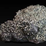 Calcite
360 x 270 x 140 mm
(Autor: Rob Schnerr)
