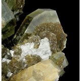 Fluorapatite, Quartz, Muscovite, Arsenopyrite
8 cm x 4 cm x 3 cm
(Autor: silvia)