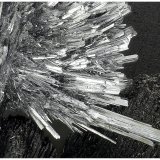 Berthierite, Stibnite, Tetrahedrite
16 cm x 14 cm x 7 cm
(Autor: silvia)