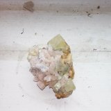 Dolomite, Calcite
17 x 33 mm.
(Autor: jordanlowe1089)