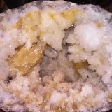 Calcite and Quartz
4 1/2 x 3 1/2 in.
(Autor: jordanlowe1089)