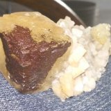 Dolomite, Calcite and iron oxides
2 1/2x 1 1/2in.
(Autor: jordanlowe1089)