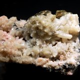 Stilbite-Ca
3.6 x 5.2 cm
(Autor: Michael Shaw)